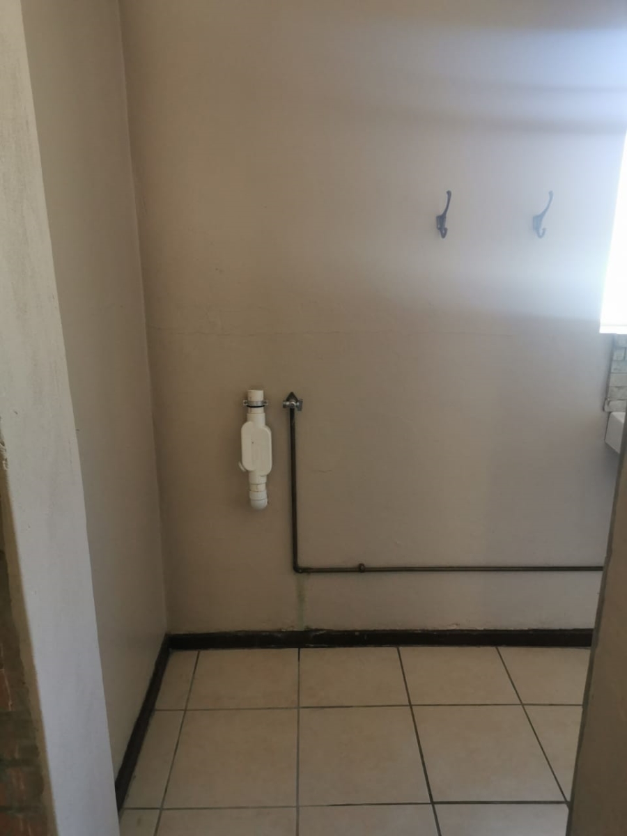 1 Bedroom Property for Sale in Vaalpark Free State